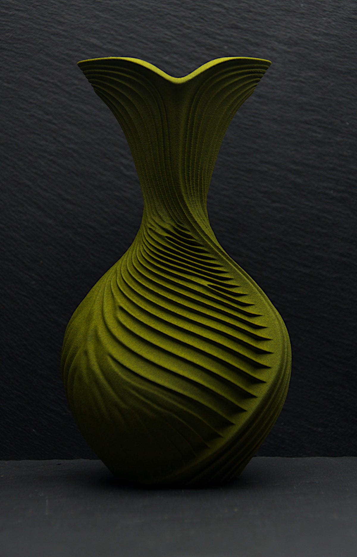 NYX Vase – Stone Serpentine – Frontalansicht – Nora Blatt